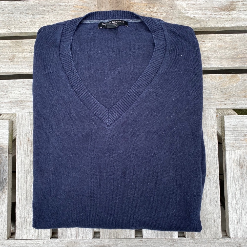 Navy Blue banana republic vneck sweater silk/linen